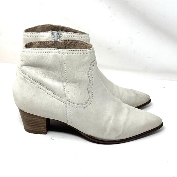 ANTHROPOLOGIE SEYCHELLES Off White Suede Western Bootie Sz 9 - Picture 1 of 8